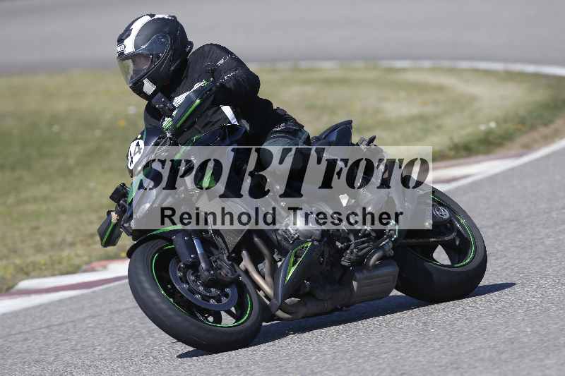 /01 02.04.2026 MAZ ADR/Gruppe gelb Gruppe gruen/44